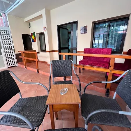 Ajla S Apartamens Apartman *