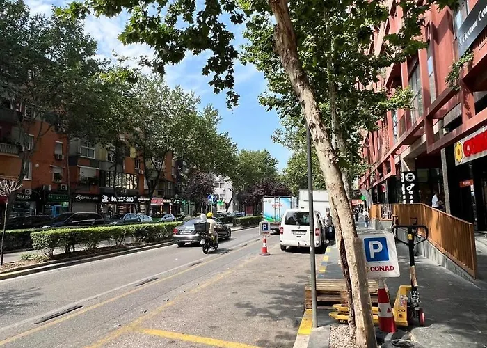 Ajla S Apartamens 아파트 티라나