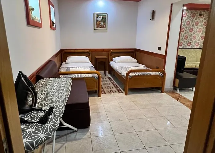 Ajla S Apartamens 티라나